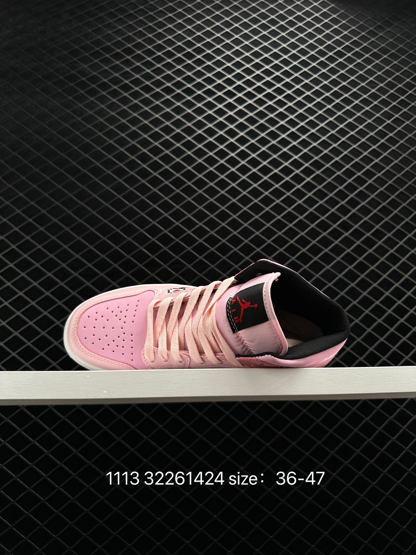 Air Jordan 1 Mid WMNS